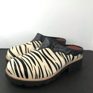 Twisted X Boots Leather Clog Zebra Womens Size 6M
